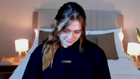 vanessa_foxyy online show from 06.04.26