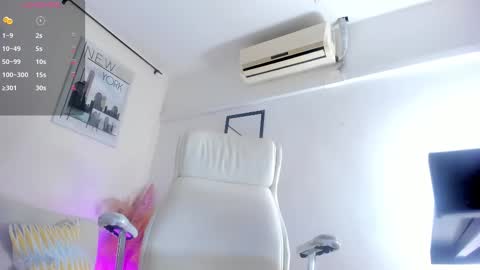 Snapshot of vanessa_gonzaless chatting on 02.22.25 Vanessa online show from 02.22.25