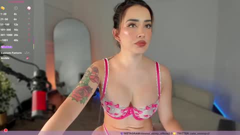 Snapshot of vanessa_sexxy chatting on 01.16.25 vanessa sexxy online show from 01.16.25