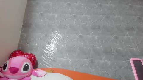 Snapshot of vanessaadol chatting on 03.04.25 vanessaadol online show from 03.04.25