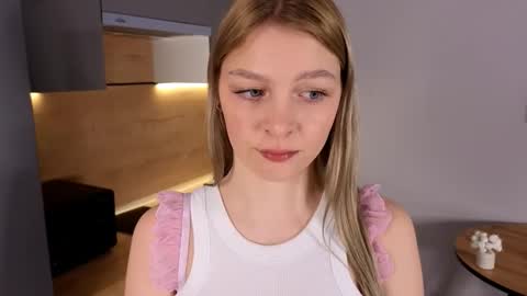 Christie online show from 03.04.26