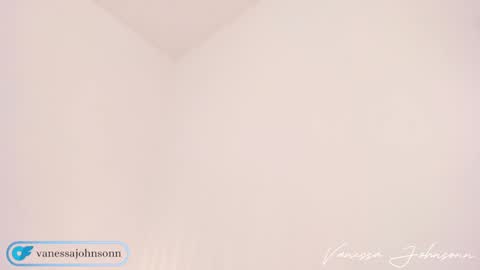 vanessajohnsonn online show from 12.19.24