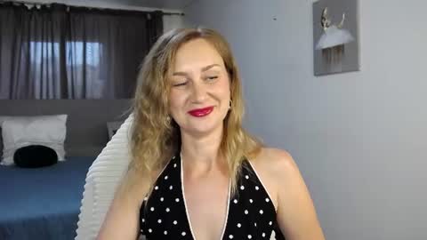 Snapshot of vanessakleiner chatting on 06.13.26 Vanessa online show from 06.13.26