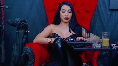 Snapshot of vanessamorningstar1 chatting on 01.28.25 Miss Vanessa online show from 01.28.25