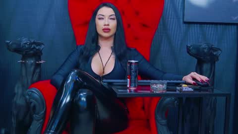 Snapshot of vanessamorningstar1 chatting on 02.04.25 Miss Vanessa online show from 02.04.25