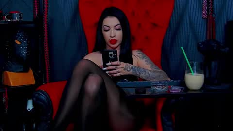 Snapshot of vanessamorningstar1 chatting on 03.11.25 Miss Vanessa online show from 03.11.25