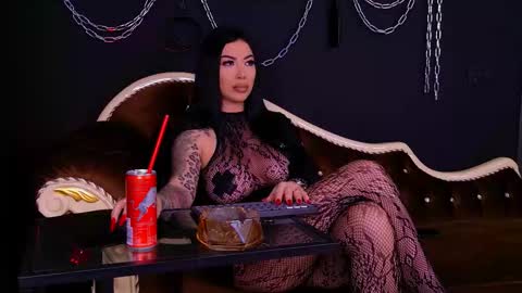 Snapshot of vanessamorningstar1 chatting on 02.20.26 Miss Vanessa online show from 02.20.26