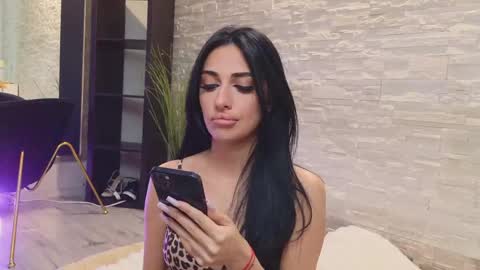Snapshot of vanessavosss chatting on 05.28.26 Vanessa online show from 05.28.26