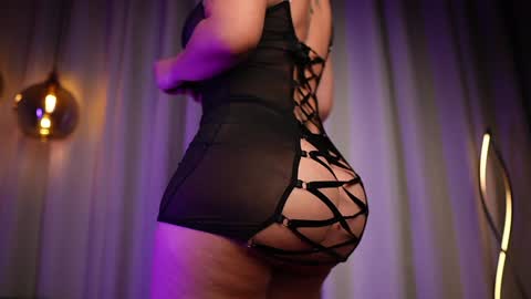 Vania  online show from 01.06.25