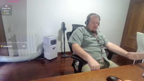 Snapshot of vanifer chatting on 07.28.26 Vanifer online show from 07.28.26