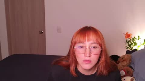 Snapshot of vanlet chatting on 05.30.26 Elizabeth online show from 05.30.26
