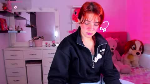 Snapshot of vannessa_shy chatting on 05.12.26 Vanesa online show from 05.12.26