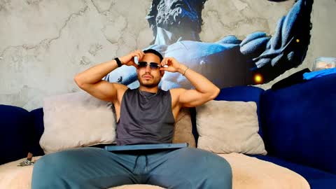 Vans Ross online show from 04.02.26