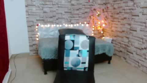 Snapshot of vanse_lust chatting on 01.08.25 Karuna online show from 01.08.25