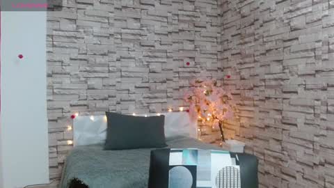 Snapshot of vanse_lust chatting on 02.03.25 Karuna online show from 02.03.25