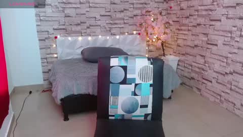 Snapshot of vanse_lust chatting on 02.26.25 Karuna online show from 02.26.25