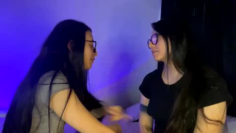 Vane and Scarlett online show from 02.25.25