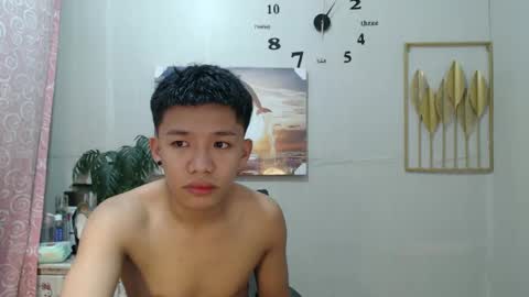 vanxxx2005 online show from 12.18.24