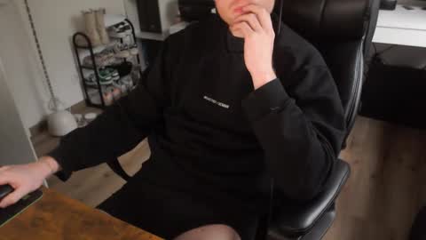 Vaslo online show from 12.17.25