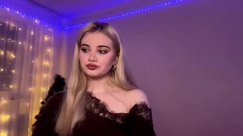 Monika online show from 01.12.26