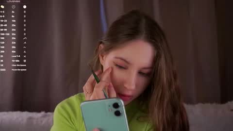 Snapshot of vedatroe chatting on 03.26.26 vedatroe online show from 03.26.26