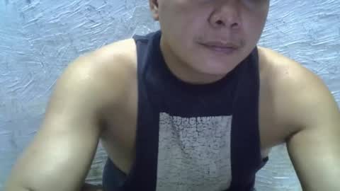 Snapshot of vee_horny01 chatting on 02.14.25 vee online show from 02.14.25