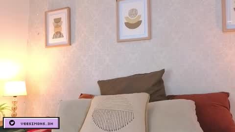 Vee Simons online show from 03.19.26