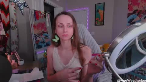 Snapshot of veeweatherbee chatting on 07.06.26 Violet Weatherbee online show from 07.06.26