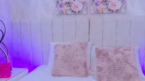 Mia brando online show from 07.23.26