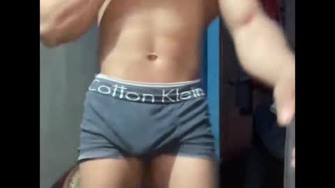 Snapshot of veilofstrength11 chatting on 11.14.25 veilofstrength11 online show from 11.14.25