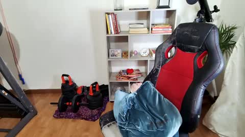 Im VelaI will be Christmas and New Year with my family December 22 to January 13 I will miss you guys. online show from 03.02.25