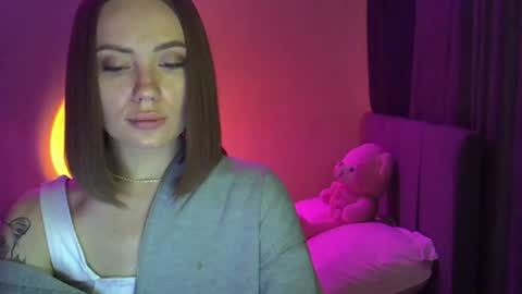 Snapshot of velour_myst chatting on 06.19.26 velour_myst online show from 06.19.26