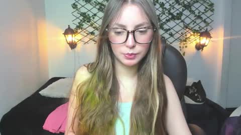 Sophi  online show from 03.25.26
