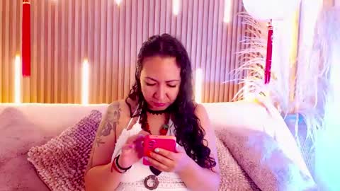 Snapshot of velvet_curly chatting on 05.09.26 Emma Curly online show from 05.09.26