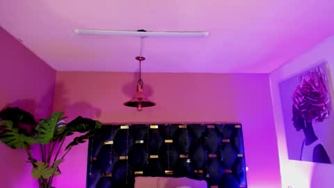 Isabella  online show from 03.25.26