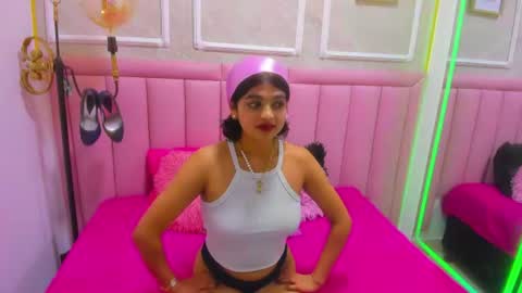 velvet_giirll online show from 06.30.26