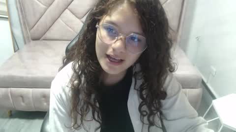 velvet_moon_v online show from 02.03.26