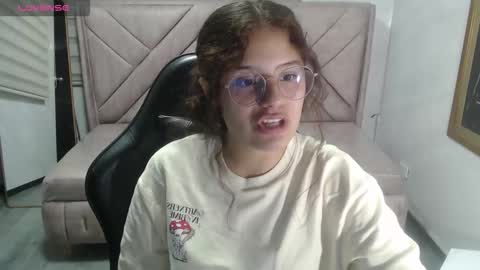 velvet_moon_v online show from 02.26.26