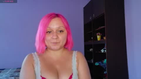 Snapshot of velvet_rosse chatting on 06.26.26 Velvet Rosse online show from 06.26.26