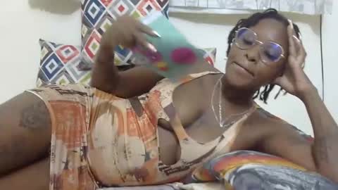 Snapshot of velvet_temptress chatting on 01.20.25 velvet online show from 01.20.25