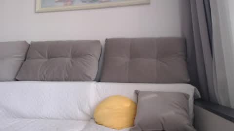 Snapshot of velvetmoon123 chatting on 04.28.26 velvetmoon123 online show from 04.28.26