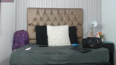 veneno hot online show from 02.04.25