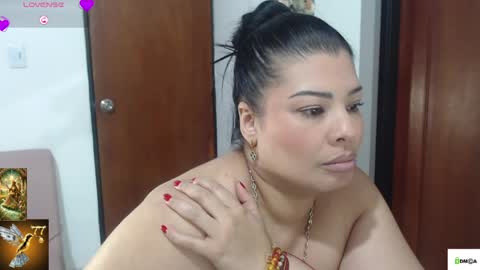 HI IM VENUS SMALL BOOBS  BIG HEART WARM PUSSY online show from 05.15.26