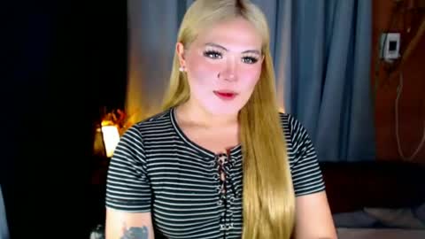 I am Colly Your mystery girl online show from 06.18.26