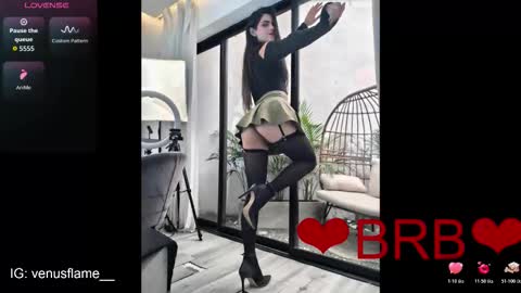 Snapshot of venus_flame chatting on 03.26.26 VENUS online show from 03.26.26