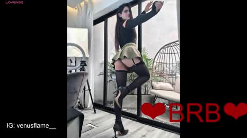 Snapshot of venus_flame chatting on 03.29.26 VENUS online show from 03.29.26