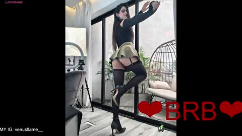 Snapshot of venus_flame chatting on 04.23.26 VENUS online show from 04.23.26