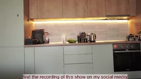 Snapshot of venus_in_jeans chatting on 07.19.26 Bella online show from 07.19.26