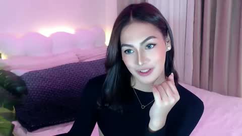 Venus Sunrise Bombshell online show from 05.28.26