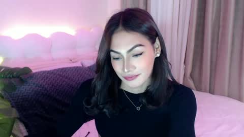 Snapshot of venus_sunrise07xx chatting on 06.19.26 Venus Sunrise Bombshell online show from 06.19.26